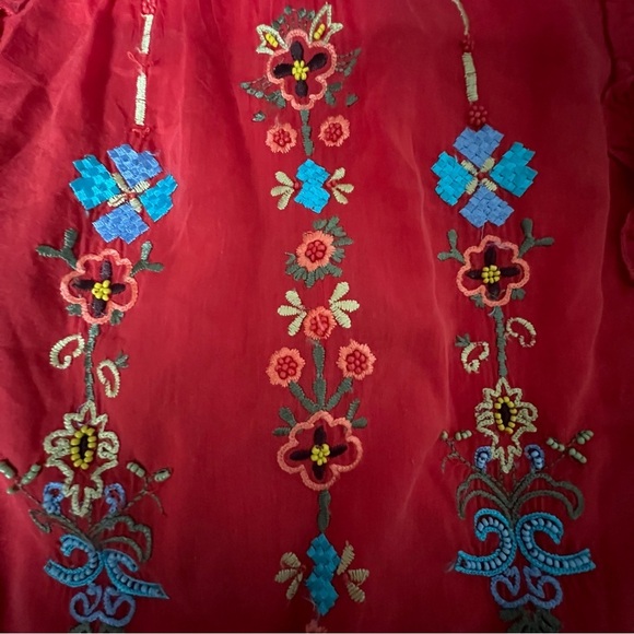 Sundance Red Floral Embroidered Tunic Top Small Oversized Short Sleeve Boho - Picture 8 of 9